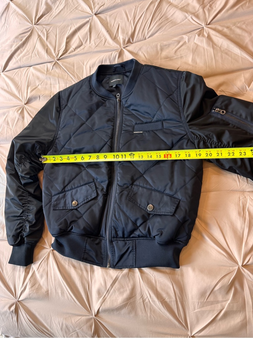 Members Only Black Quilted cropped Bomber Jacket Navy/Black color size Large - Picture 10 of 10